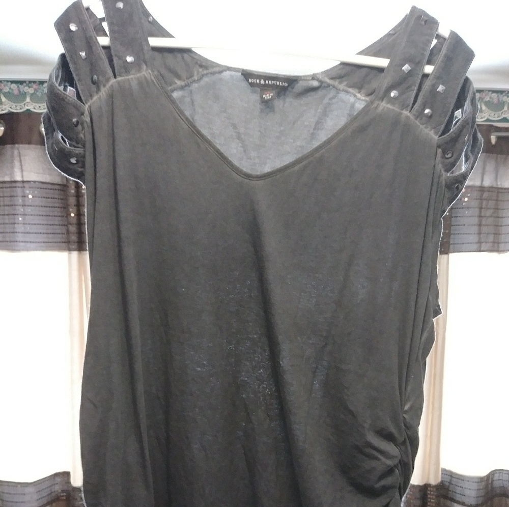 Short sleeve